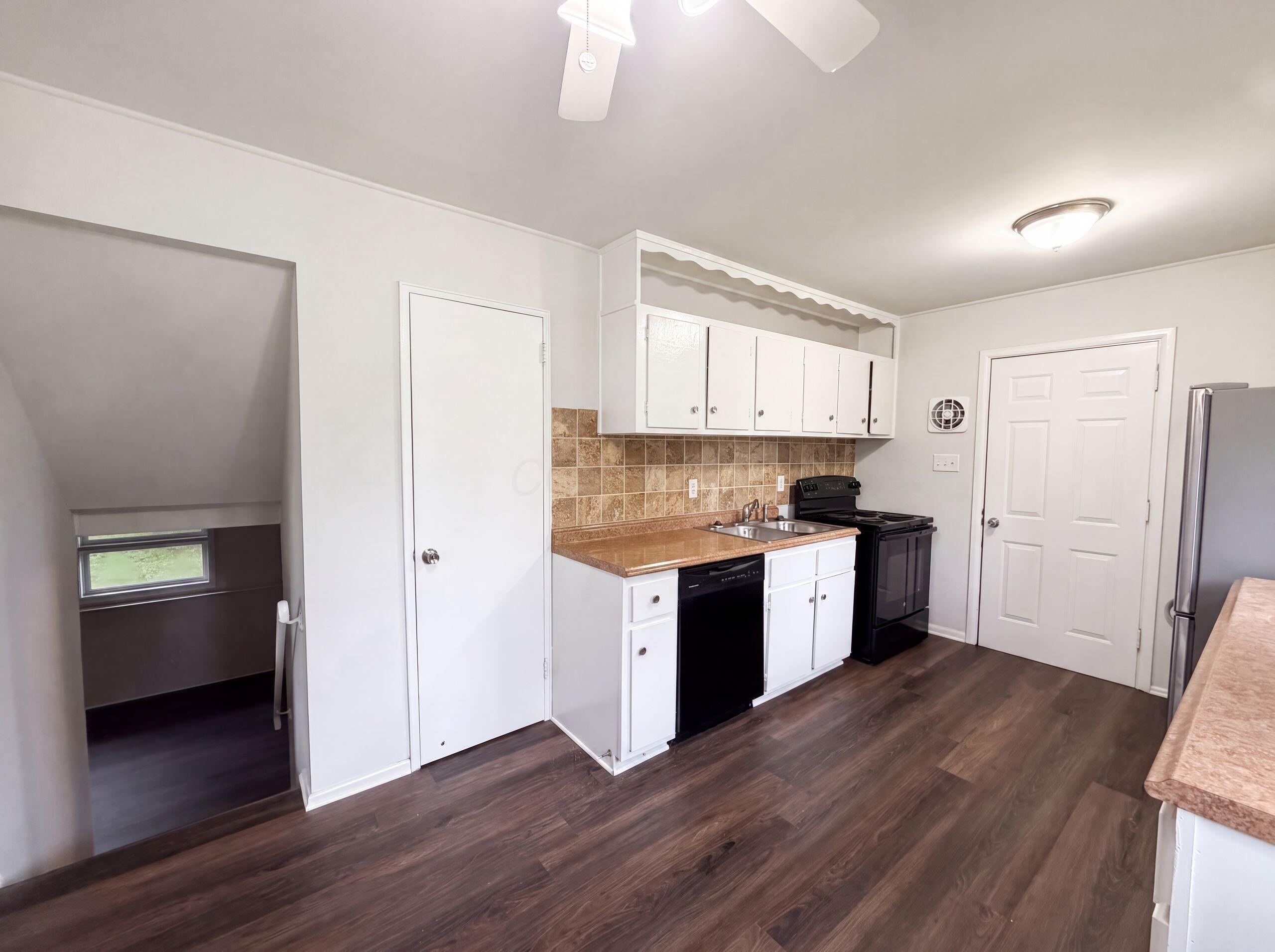 1175 Country Club Road Columbus, OH 43227 - Photo 2 of 31 Virtually Staged