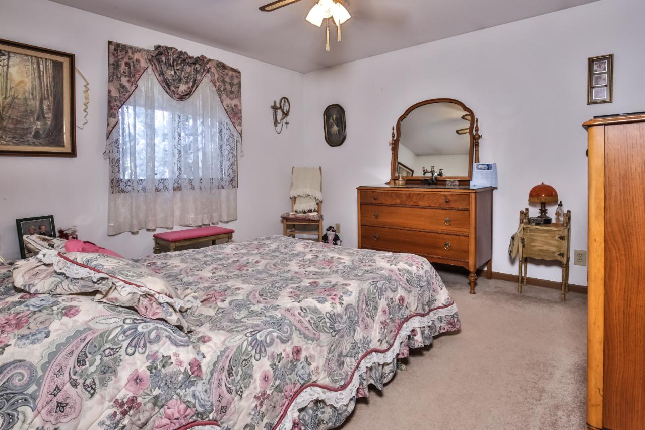 7717 Dixon Road St. Germain, WI 54558 - Photo 15 of 26 Gallery Image 15