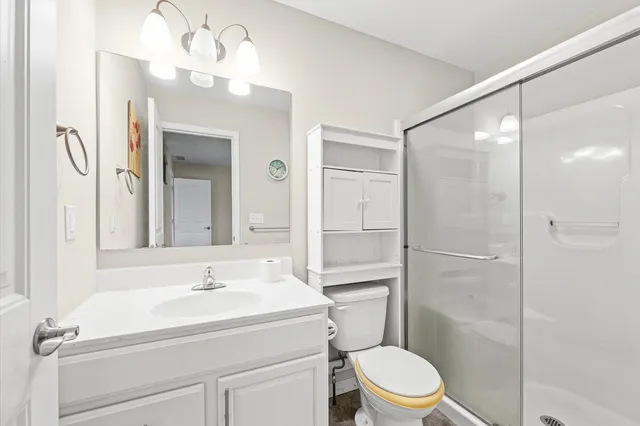 $279,900 | 2406 North Fairfield Drive, Urbana, IL 61802