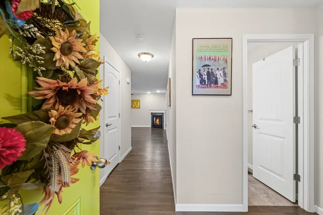 $279,900 | 2406 North Fairfield Drive, Urbana, IL 61802