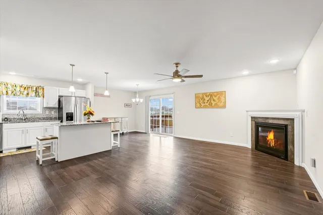 $279,900 | 2406 North Fairfield Drive, Urbana, IL 61802