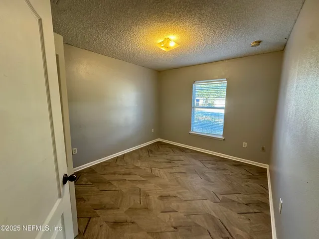 $1,900 | 11690 Brian Lakes Drive North, Jacksonville, FL 32221