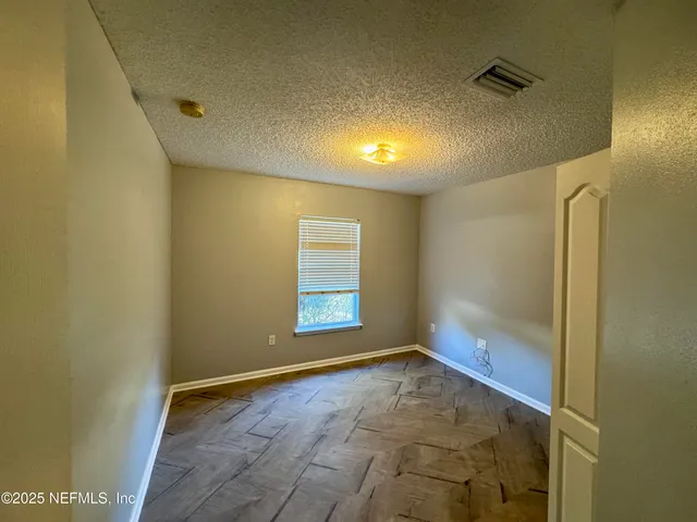 $1,900 | 11690 Brian Lakes Drive North, Jacksonville, FL 32221