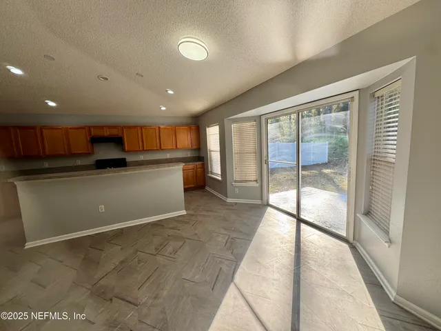 $1,900 | 11690 Brian Lakes Drive North, Jacksonville, FL 32221