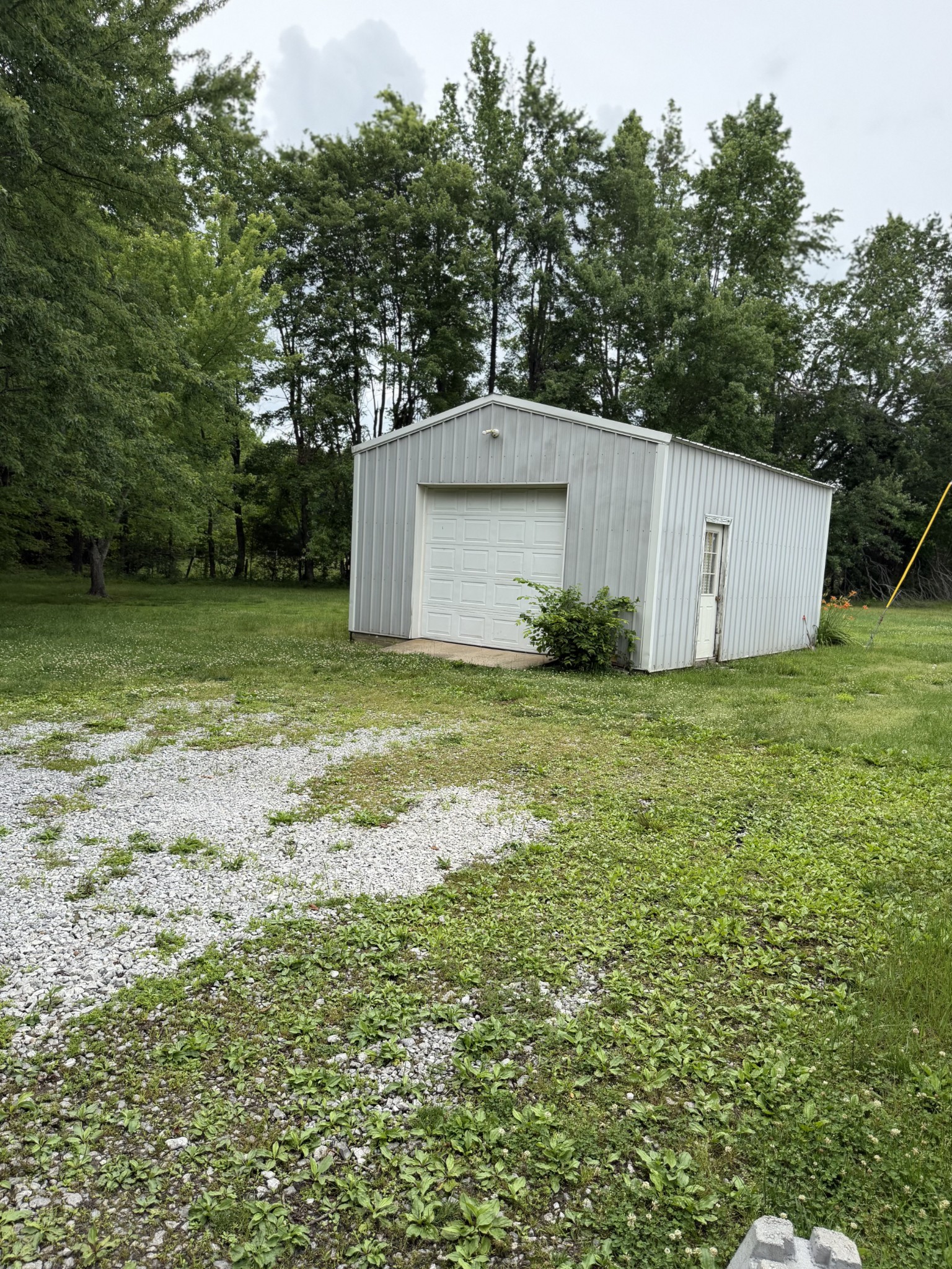 1751 Union Camp Road Lafayette, TN 37083 - Photo 13 of 17