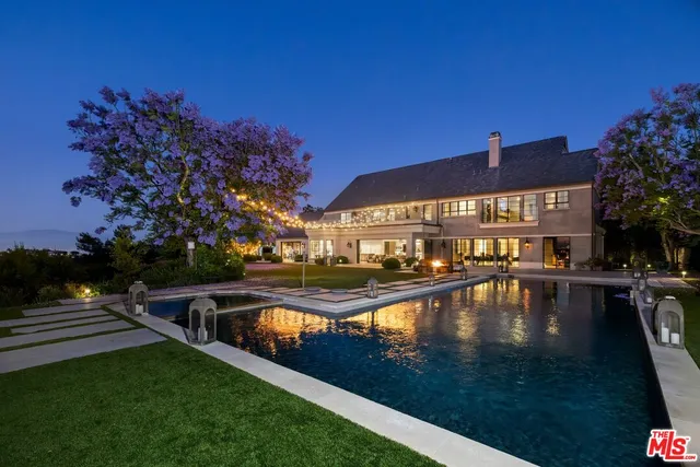 a view of a street view