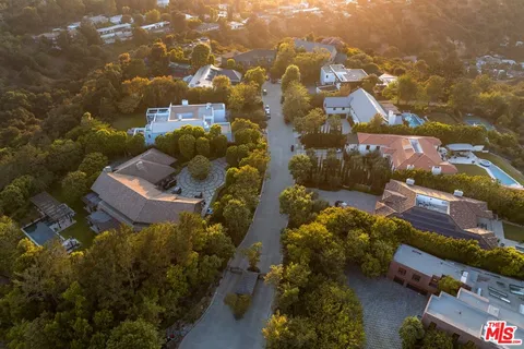 $19,995,000 | 3396 Stone Ridge Lane, Los Angeles, CA 90077