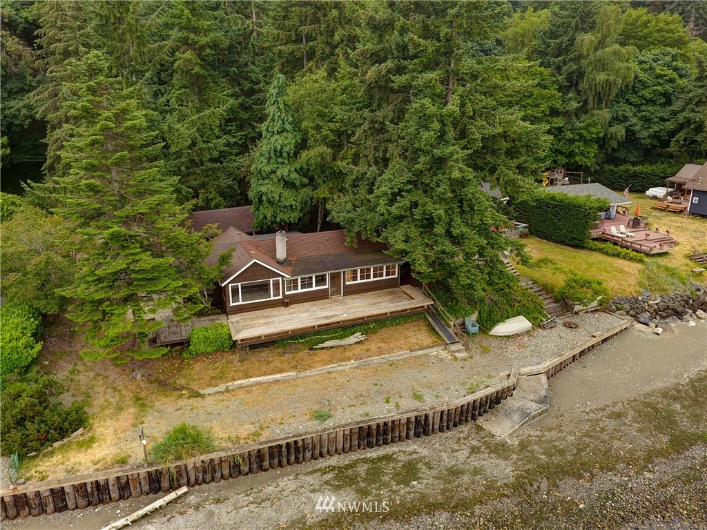 4412 Southwest Luana Beach Road Vashon, WA 98070 - Photo 12 of 15