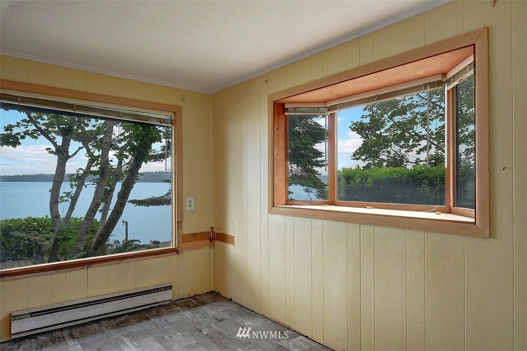 4412 Southwest Luana Beach Road Vashon, WA 98070 - Photo 9 of 15