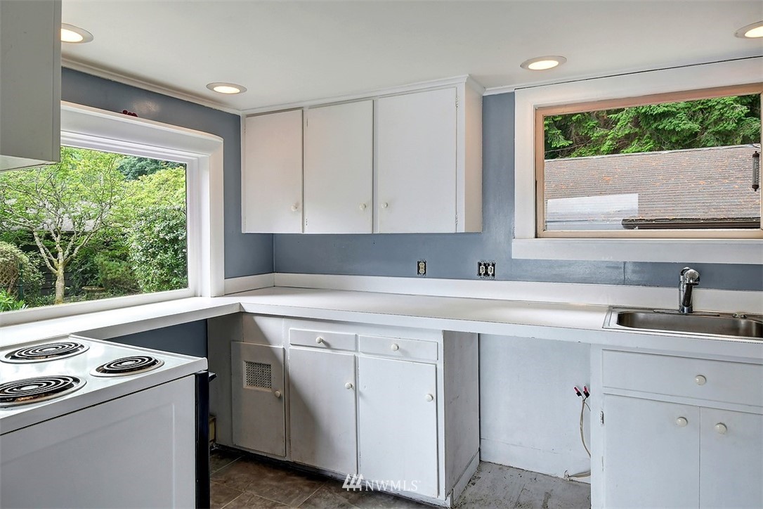 4412 Southwest Luana Beach Road Vashon, WA 98070 - Photo 10 of 15