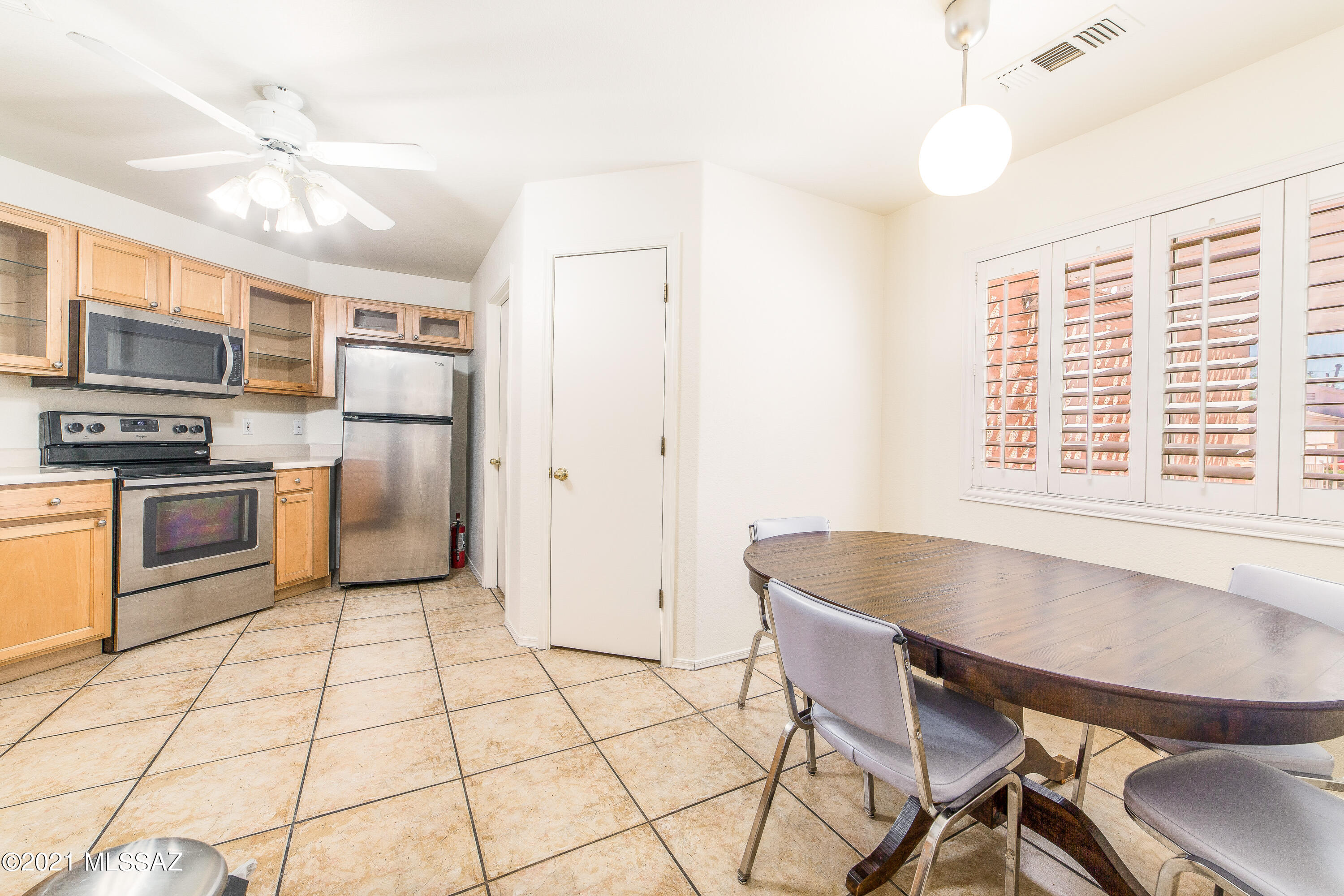 7325 East Cross Ridge Place Tucson, AZ 85710 - Photo 9 of 19