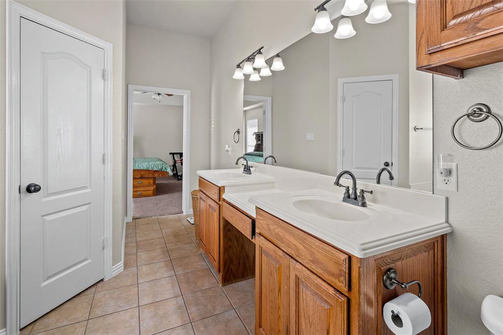 9719 Ravenswood Road Granbury, TX 76049 - Photo 26 of 40 Gallery Image 26