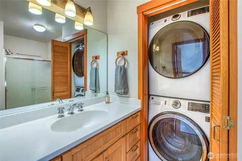 $995,000 | 91 Coastline Drive, Orcas Island, WA 98279