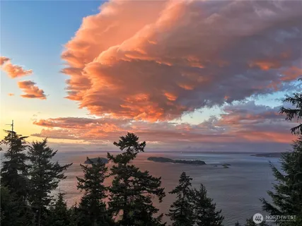 $995,000 | 91 Coastline Drive, Orcas Island, WA 98279