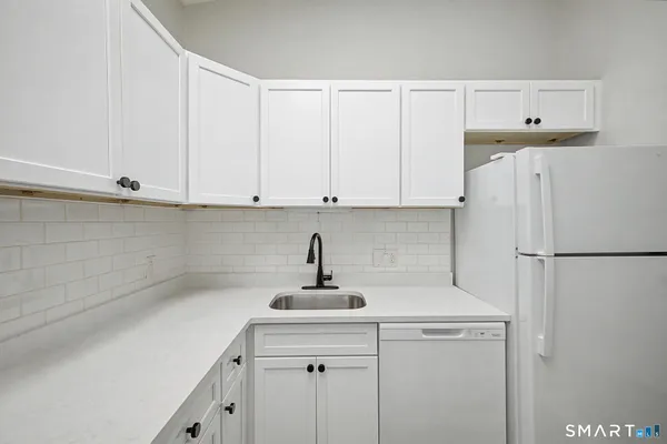 $2,150 | 81 Coalpit Hill Road, Unit N, Danbury, CT 06810