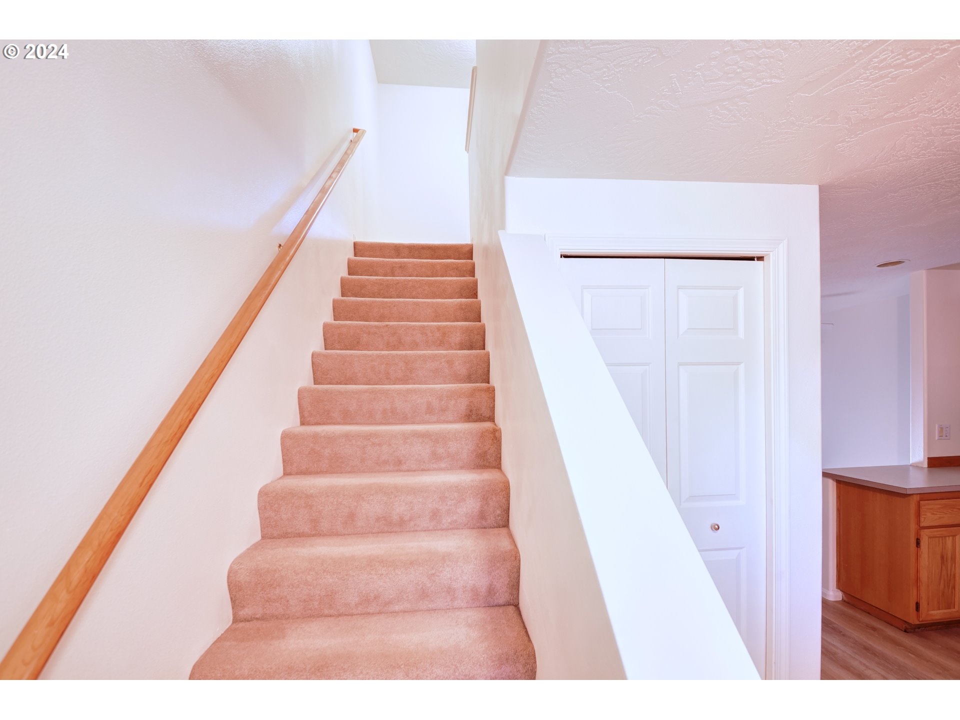1606 Fetters Loop Eugene, OR 97402 - Photo 12 of 27 Gallery Image 12