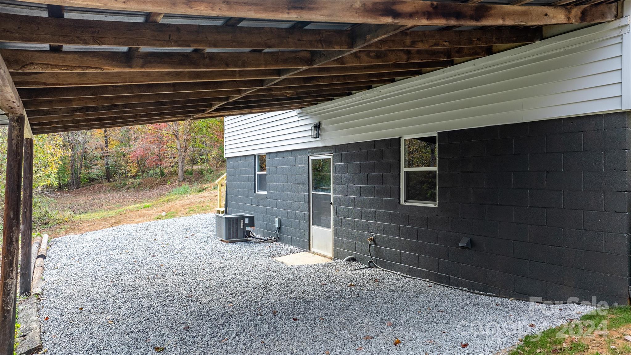 4002 Hidden Acres Road Valdese, NC 28690 - Photo 12 of 45 Gallery Image 12