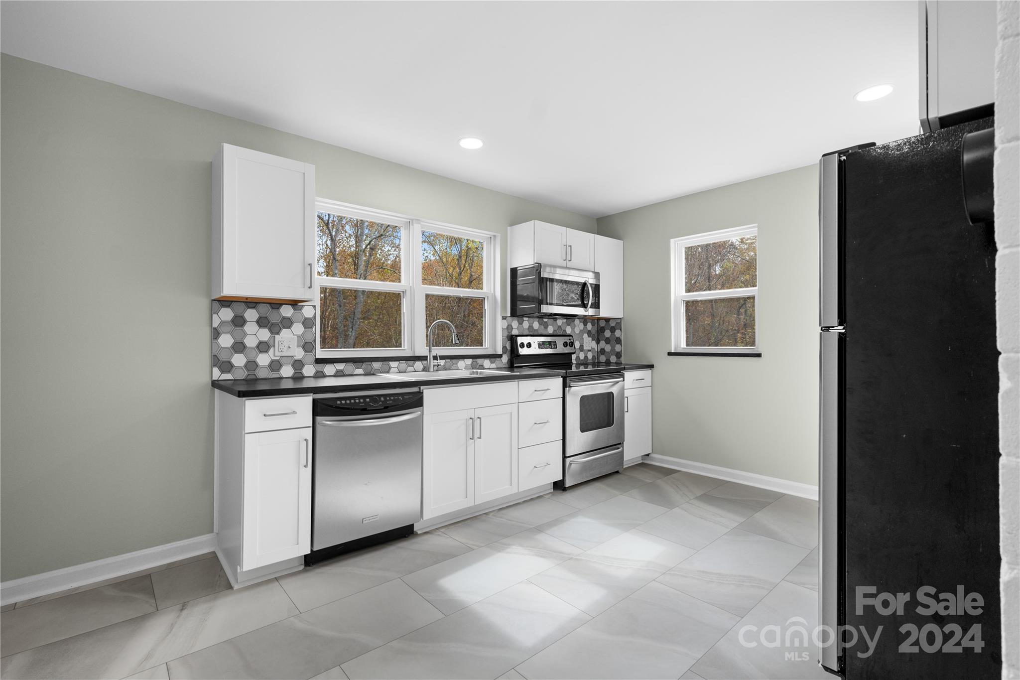 4002 Hidden Acres Road Valdese, NC 28690 - Photo 17 of 45 Gallery Image 17