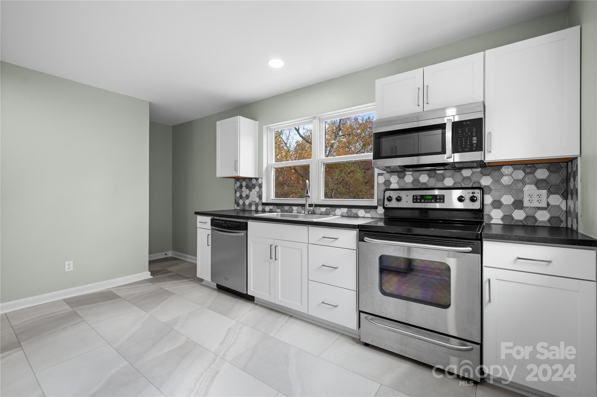 4002 Hidden Acres Road Valdese, NC 28690 - Photo 19 of 45 Gallery Image 19