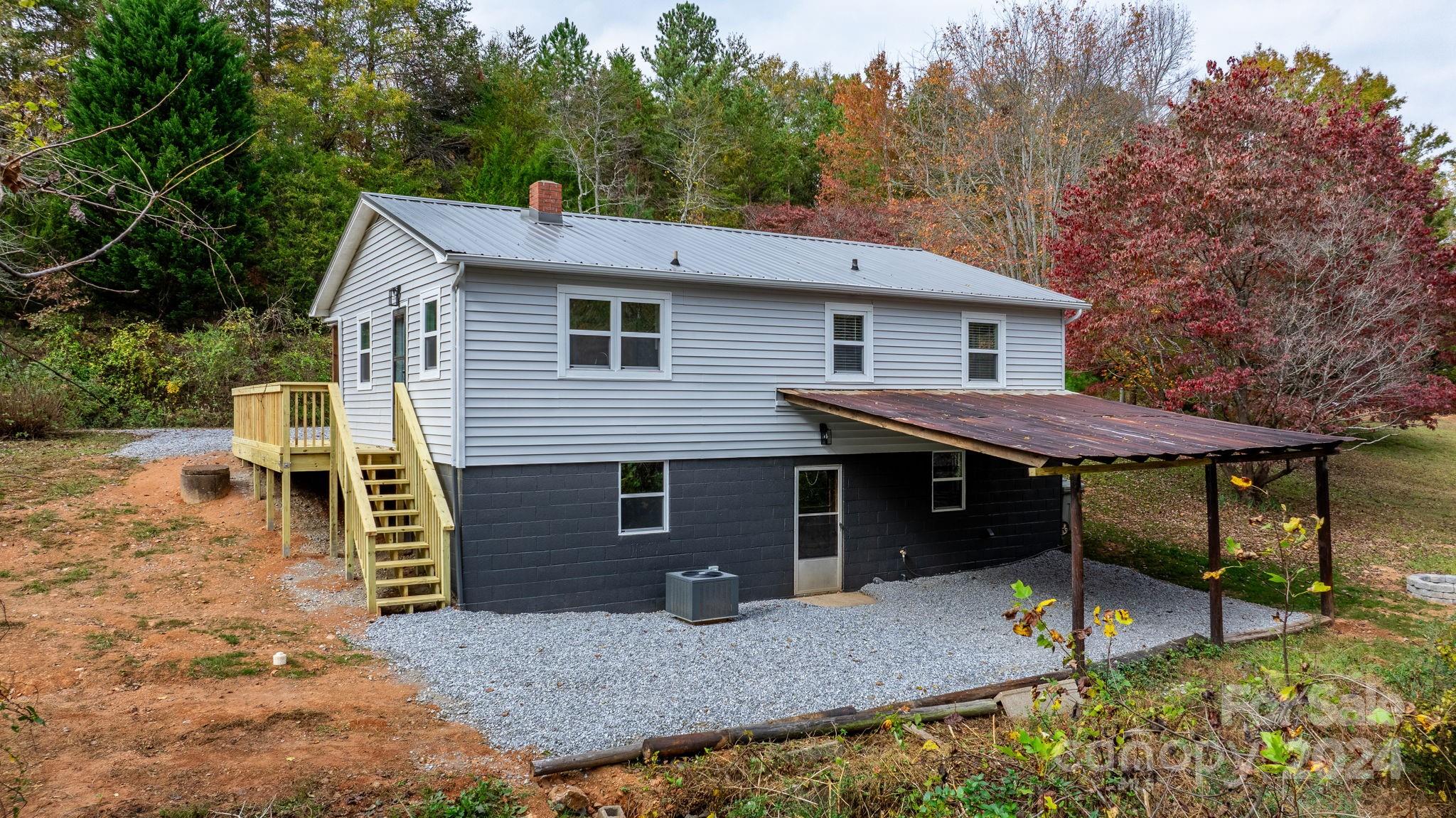4002 Hidden Acres Road Valdese, NC 28690 - Photo 8 of 45 Gallery Image 8