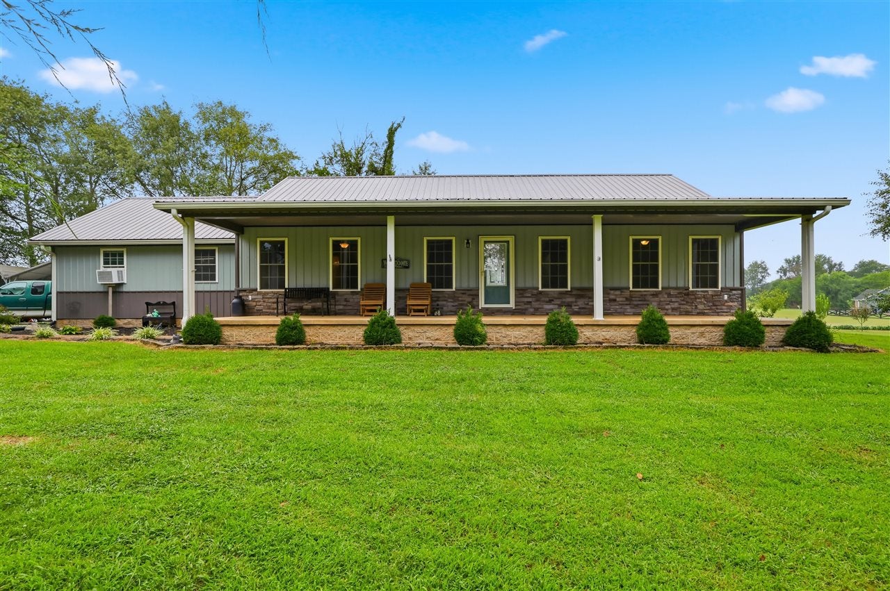154 Cox Road Smiths Grove, KY 42171 - Photo 3 of 43 Gallery Image 3