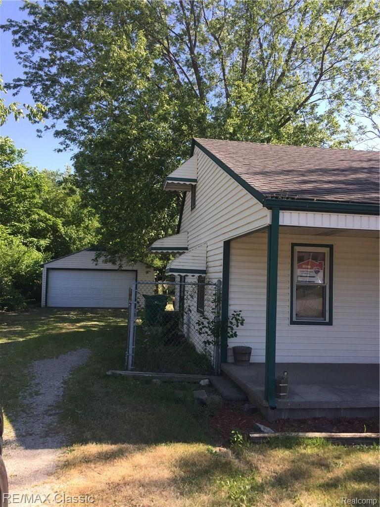 28795 Northline Road Romulus, MI 48174 - Photo 27 of 28 Side Entrance