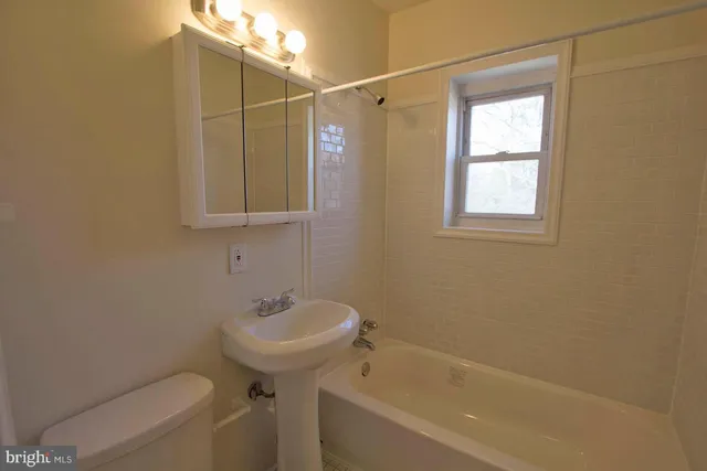 $1,200 | 353 West Mt Airy Avenue, Unit A9, Philadelphia, PA 19119