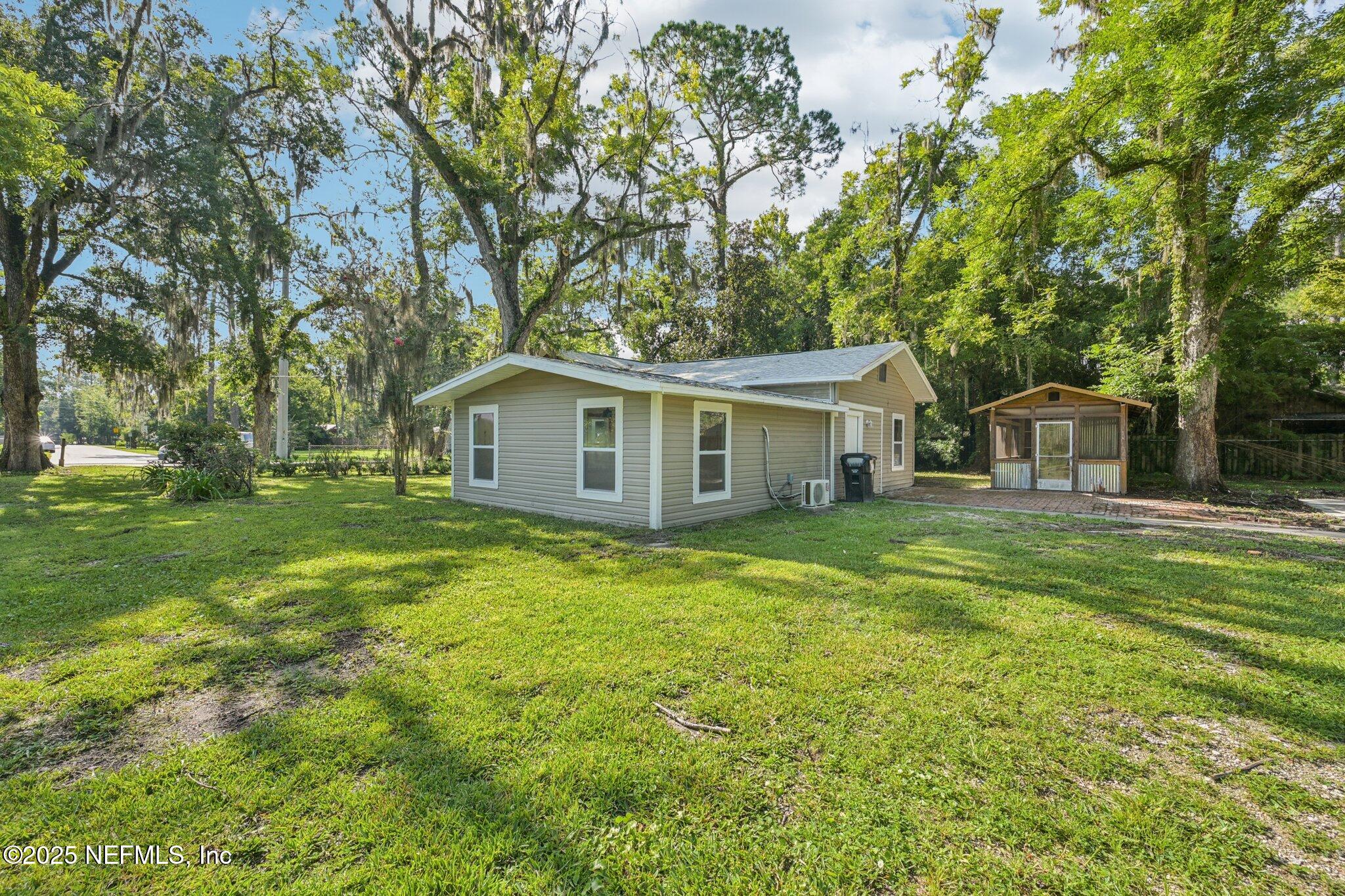 1217 Colley Road Starke, FL 32091 - Photo 38 of 42 a view of a house with backyard and garden