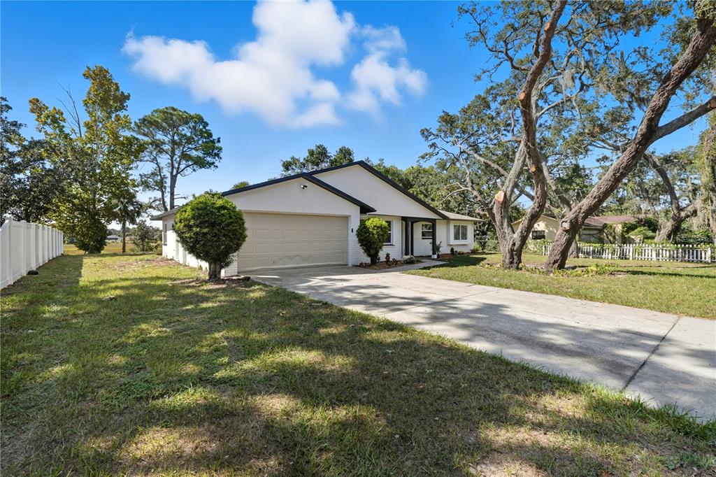 577 Waterfall Drive Spring Hill, FL 34608 - Photo 3 of 48