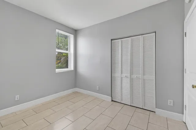 $1,475 | 1401 Division Avenue, Unit 101, West Palm Beach, FL 33401