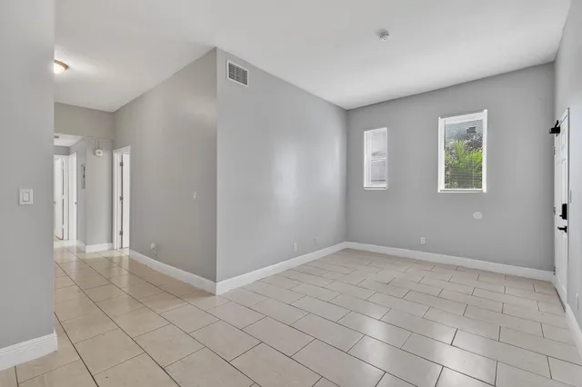 $1,475 | 1401 Division Avenue, Unit 101, West Palm Beach, FL 33401