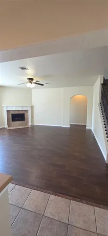 a view of a livingroom with furniture