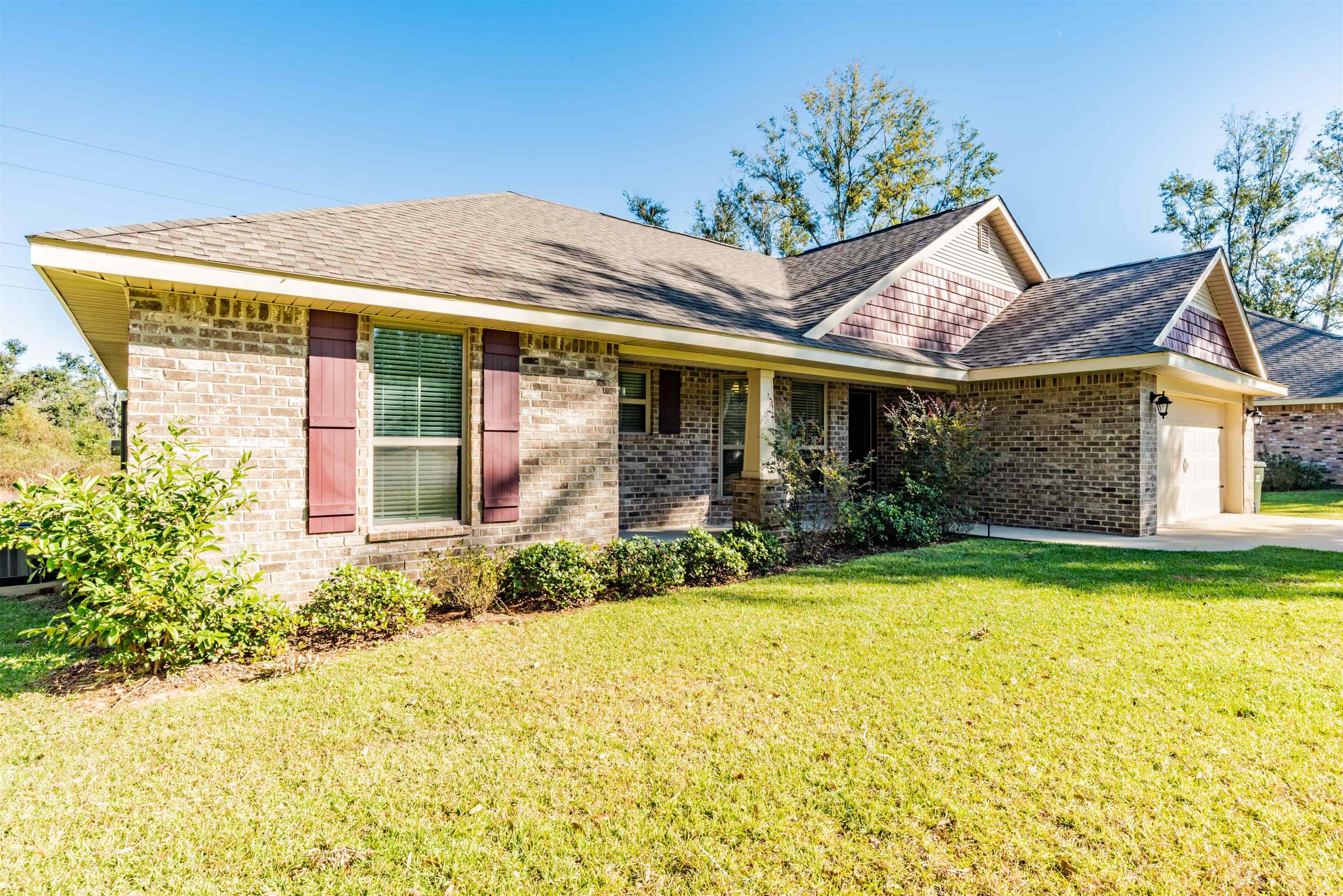 13168 Vincent Court Foley, AL 36535 - Photo 3 of 33
