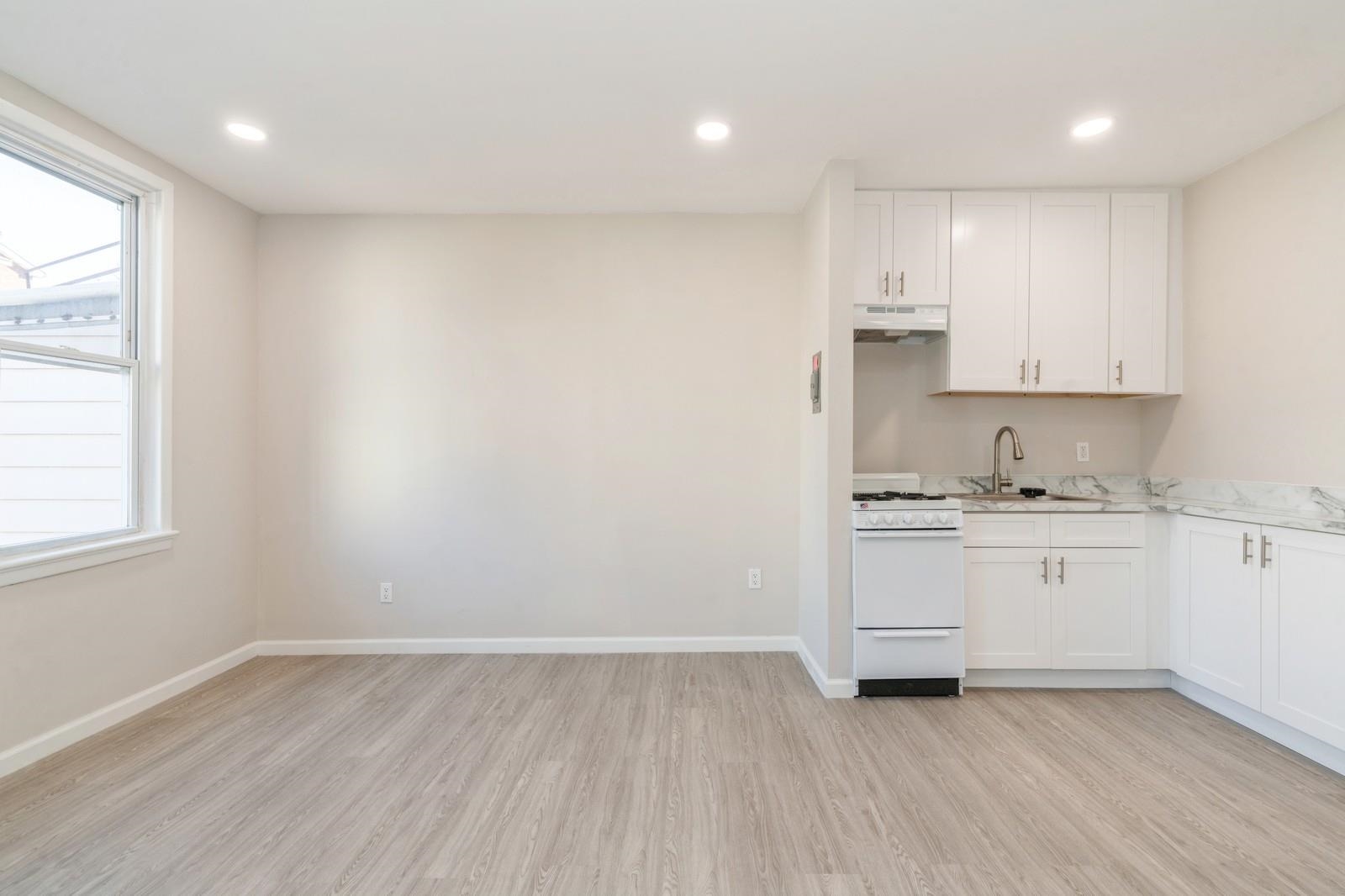 40 Beacon Avenue, Unit 8 Jersey City, NJ 07306 - Photo 11 of 23