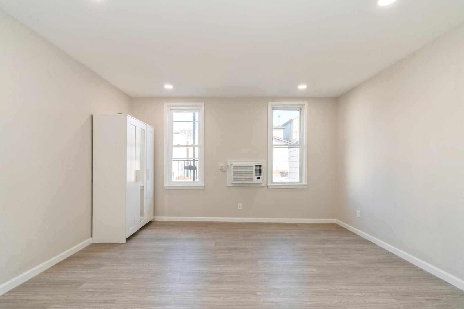 40 Beacon Avenue, Unit 8 Jersey City, NJ 07306 - Photo 13 of 23