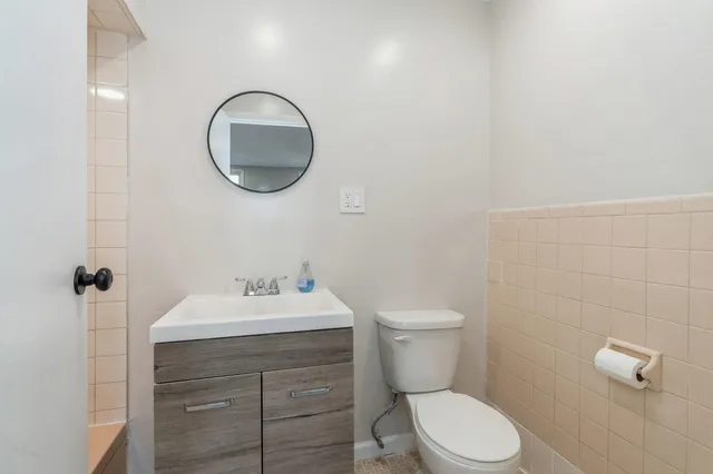 $1,900 | 40 Beacon Avenue, Unit 8, Jersey City, NJ 07306