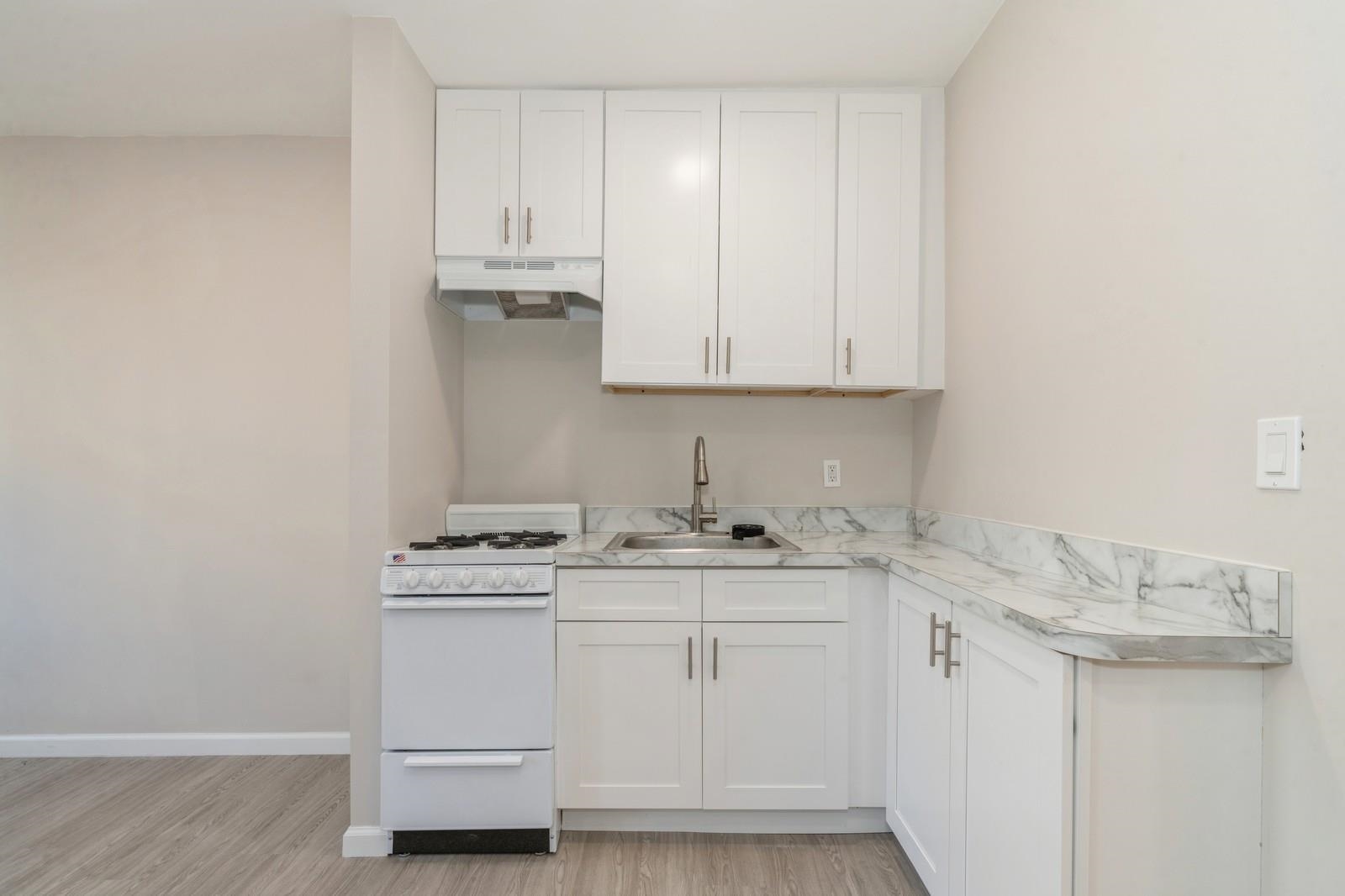 40 Beacon Avenue, Unit 8 Jersey City, NJ 07306 - Photo 17 of 23