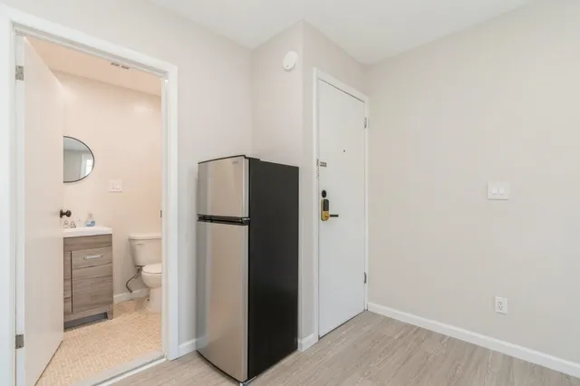 $1,900 | 40 Beacon Avenue, Unit 8, Jersey City, NJ 07306