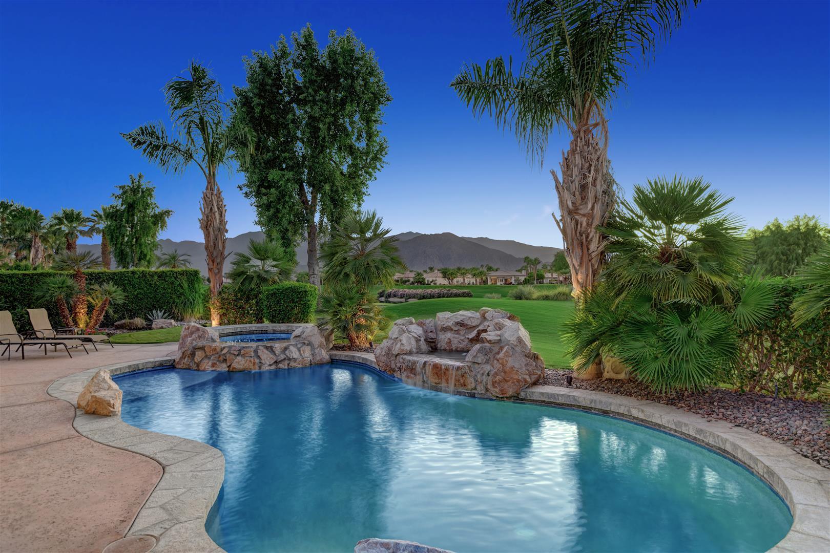 POOL AND SPA TO FAIRWAY AND MOUNTAINS NI