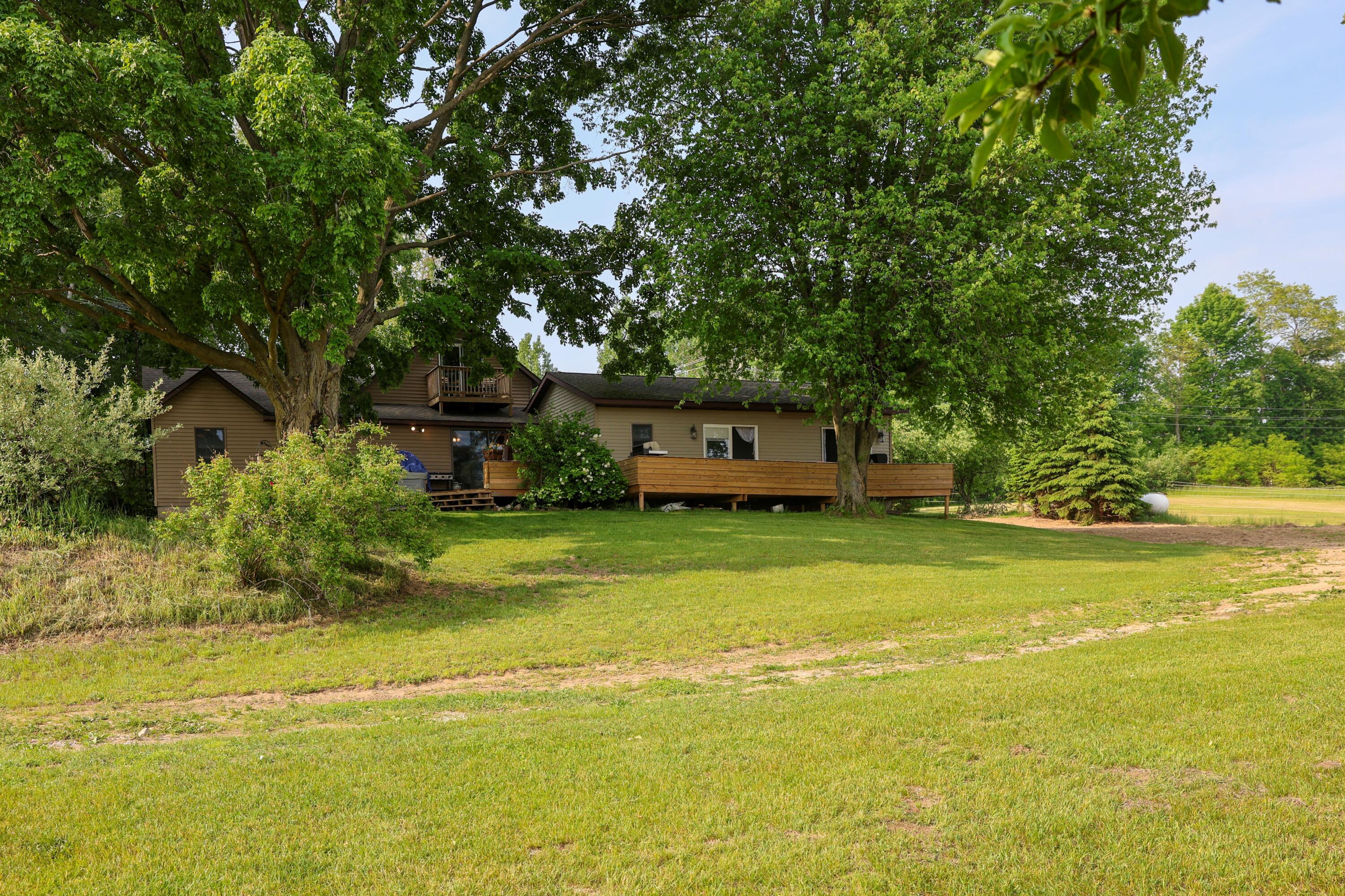 1041 West Arthur Road Rothbury, MI 49452 - Photo 17 of 56 Back