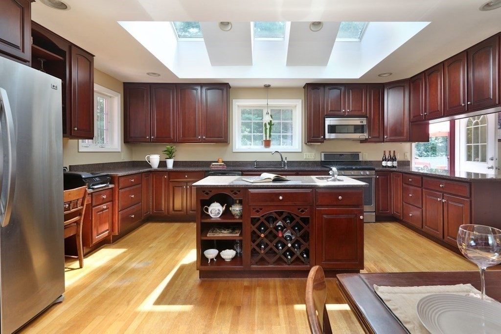 4 Abbott Road Maynard, MA 01754 - Photo 5 of 24 Gallery Image 5