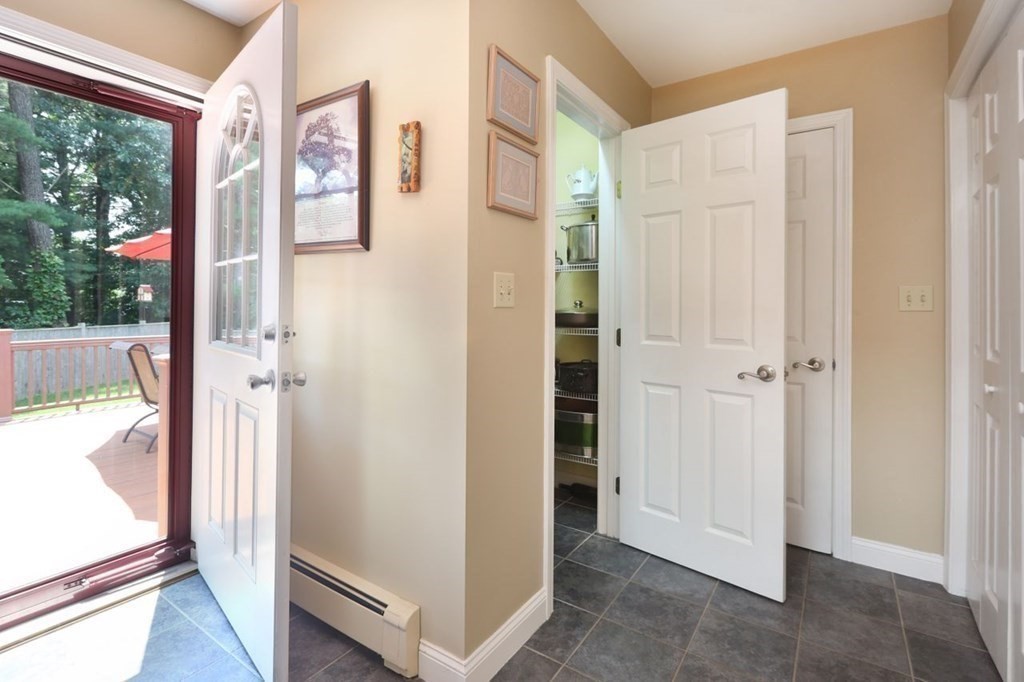 4 Abbott Road Maynard, MA 01754 - Photo 6 of 24 Gallery Image 6