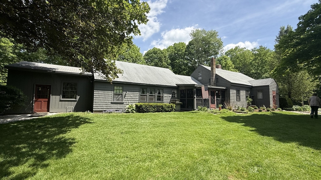 285 Brookfield Road Sturbridge, MA 01518 - Photo 38 of 39