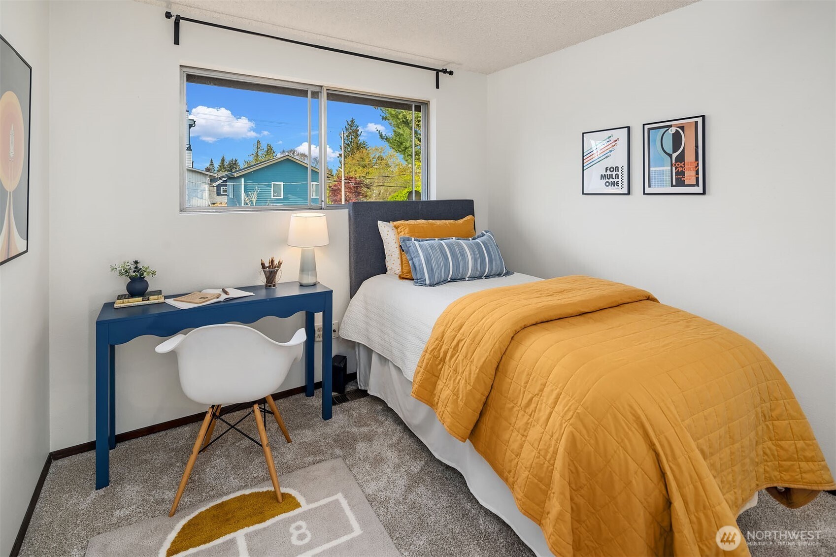 3215 40th Avenue Southwest Seattle, WA 98116 - Photo 14 of 37