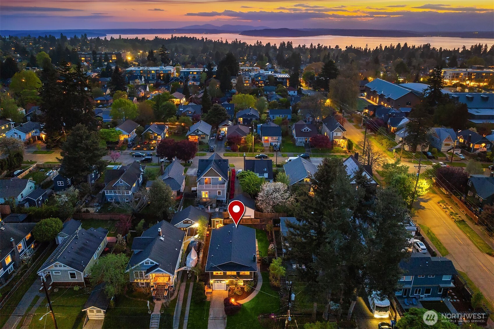 3215 40th Avenue Southwest Seattle, WA 98116 - Photo 35 of 37
