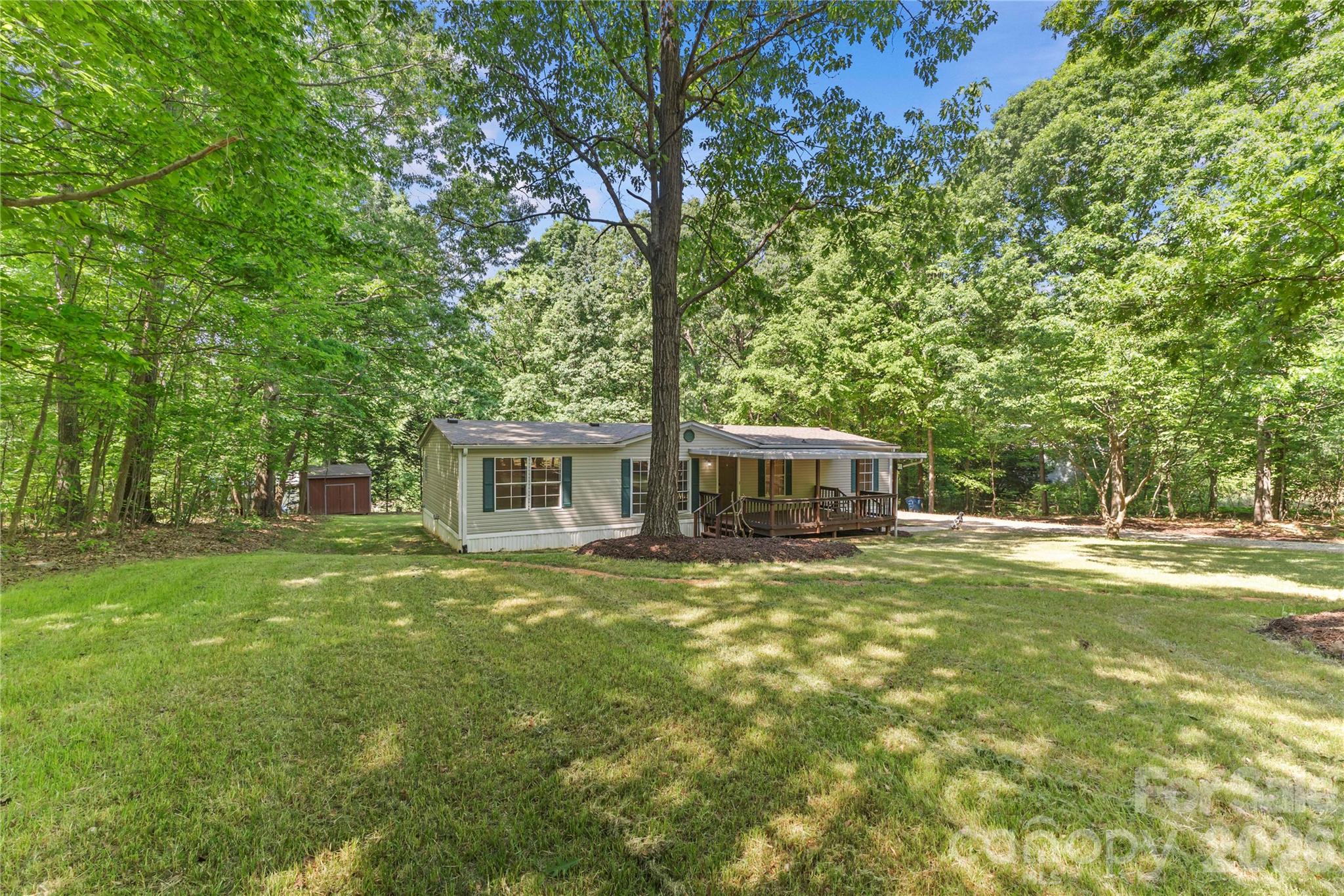 5021 Raintree Lane Maiden, NC 28650 - Photo 1 of 36
