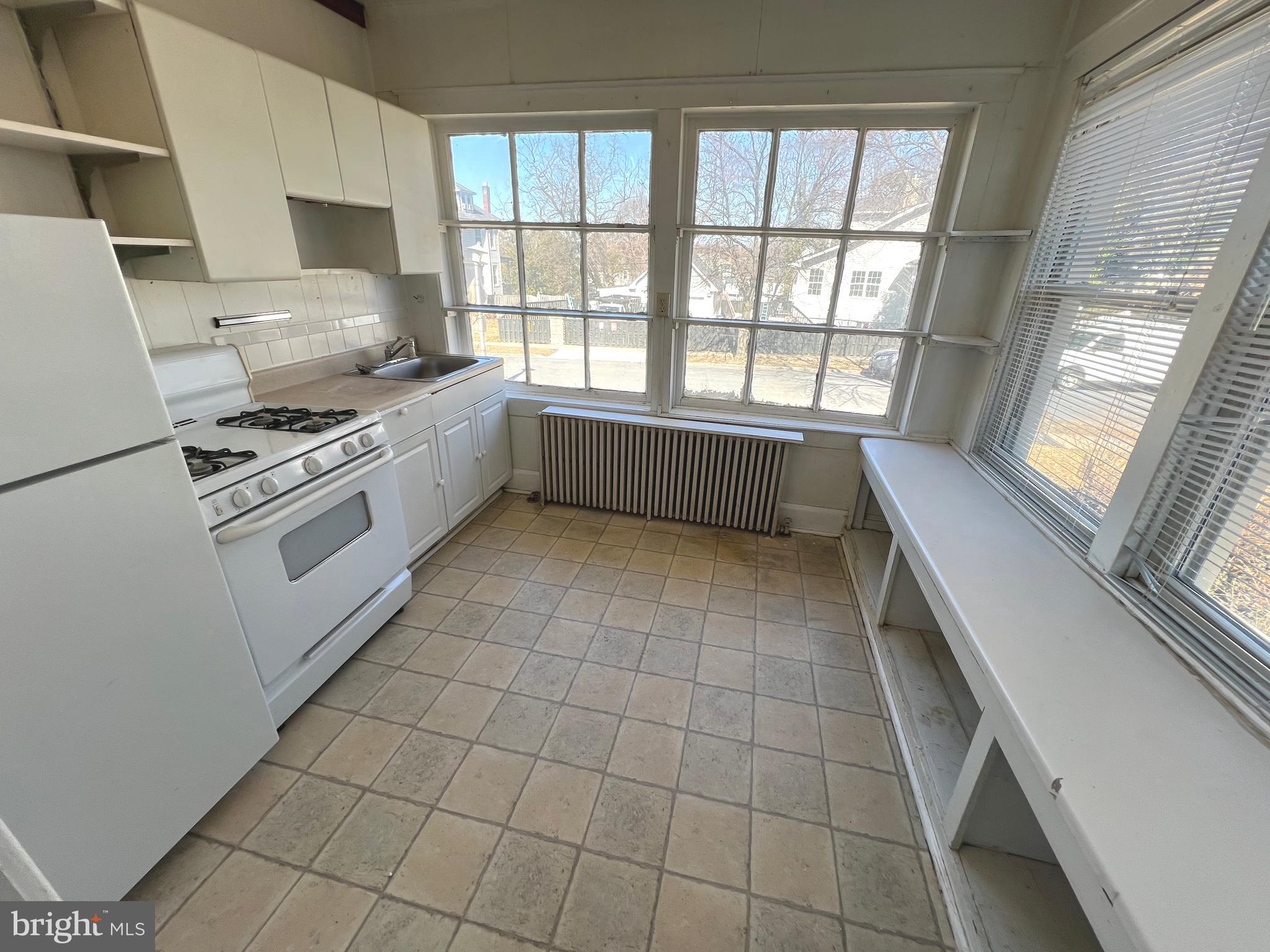 2817 Goodwood Road Baltimore, MD 21214 - Photo 16 of 68