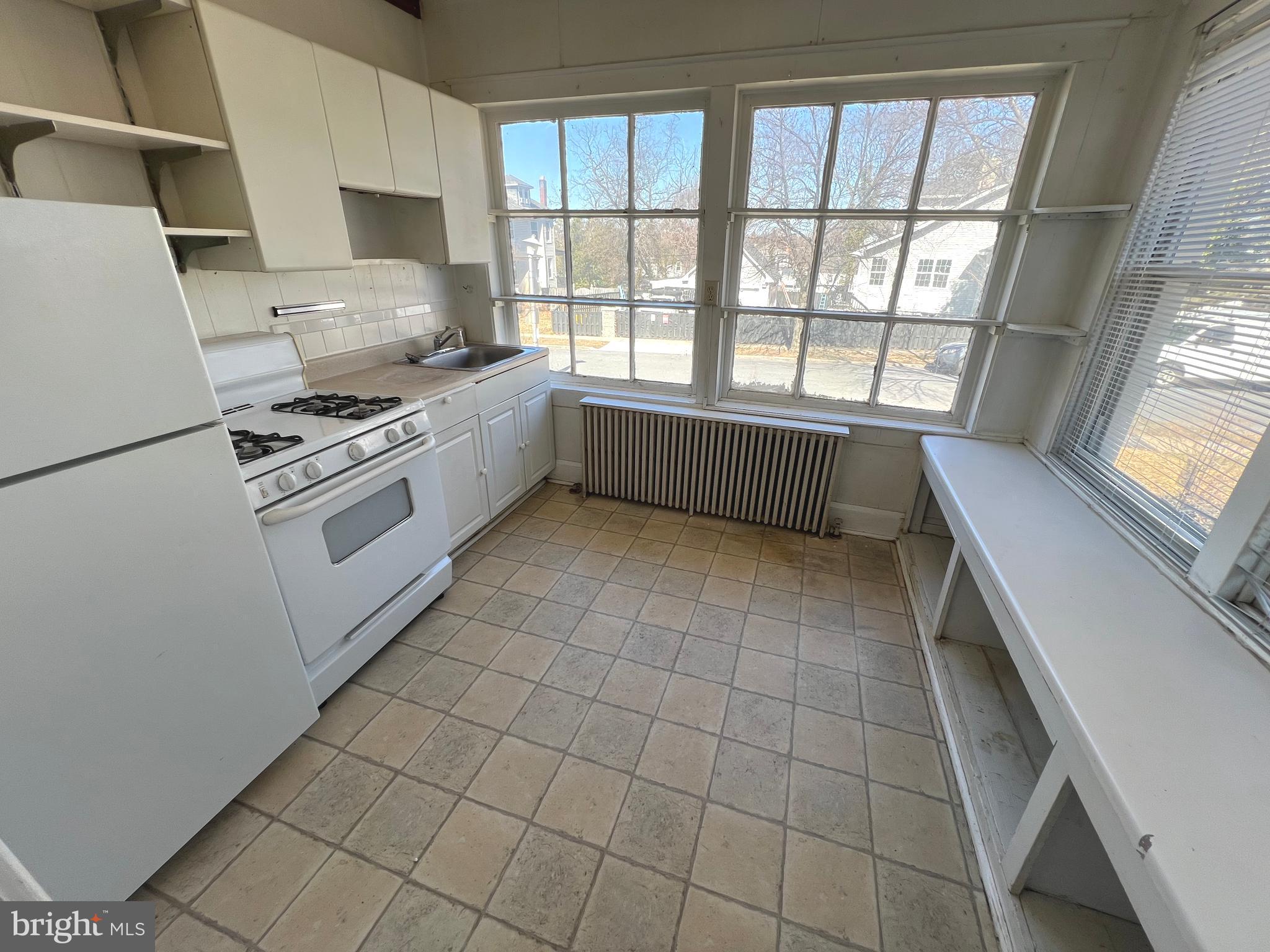 2817 Goodwood Road Baltimore, MD 21214 - Photo 17 of 68