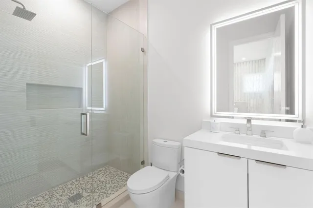 $5,500,000 | 1400 Middle River Drive, Fort Lauderdale, FL 33304