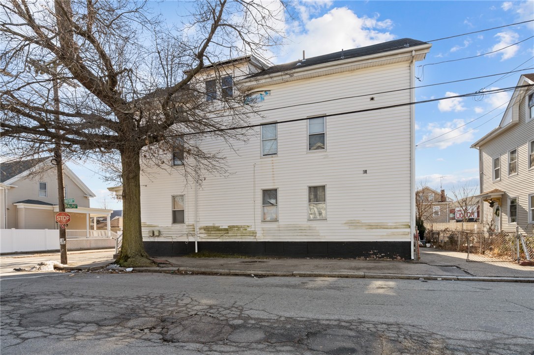 35 Ralph Street Providence, RI 02909 - Photo 3 of 22 Gallery Image 3
